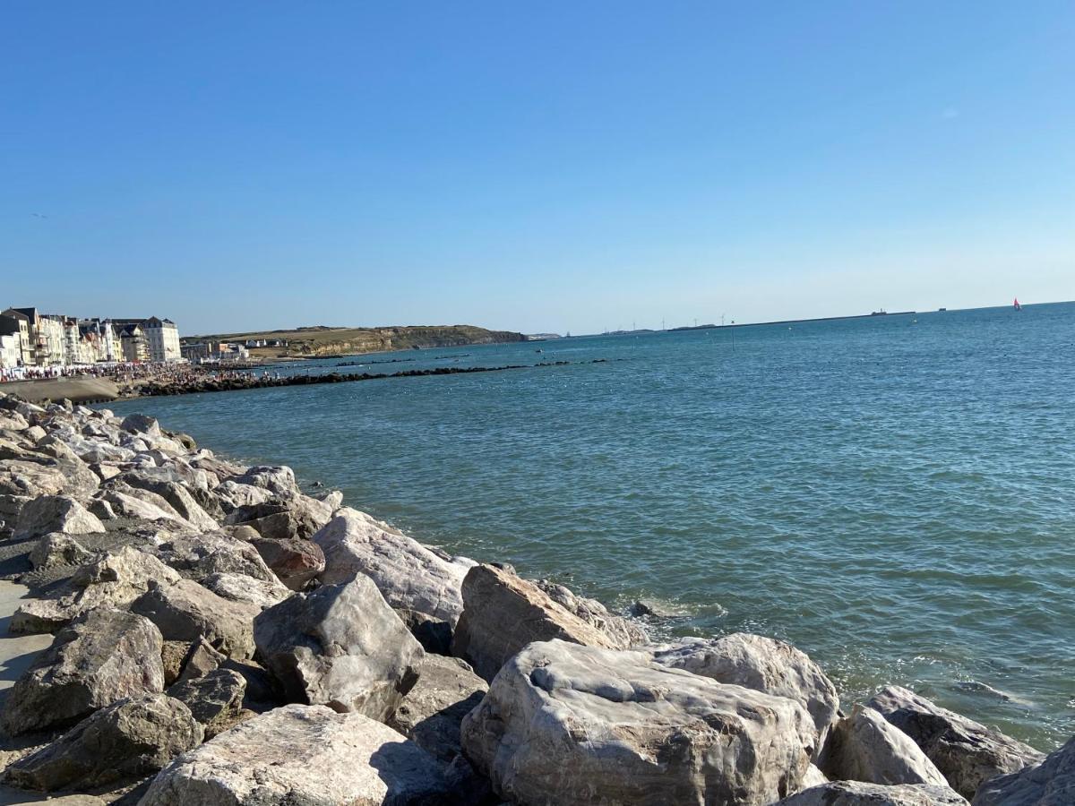 Chambre Tout Confort Avec Commodites Espace Repas Wifi Parking Wimereux Exterior foto